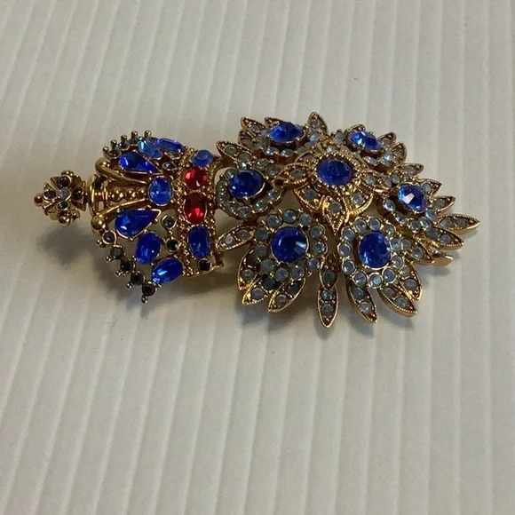 JOAN RIVERS Vintage Royal Monarch Maltese Cross Gold Blue Red‎ Brooch Signed